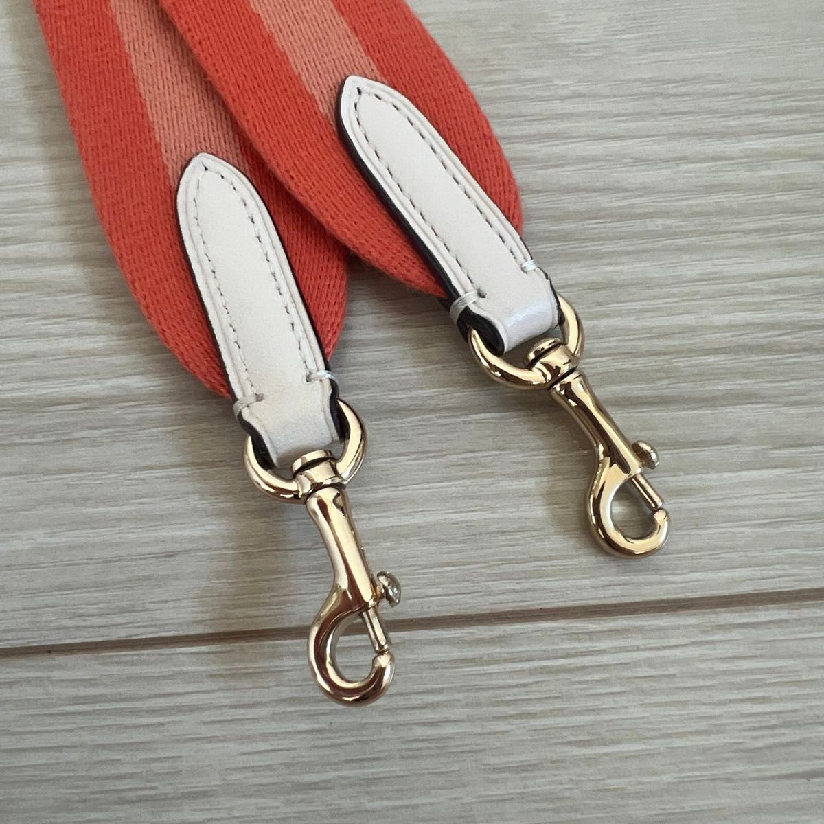 なかなか綺麗 希少 COACH コーチ ショルダーバッグ 星型ワッペン なかなか綺麗 希少 COACH コーチ ショルダーバッグ 星型ワッペン
