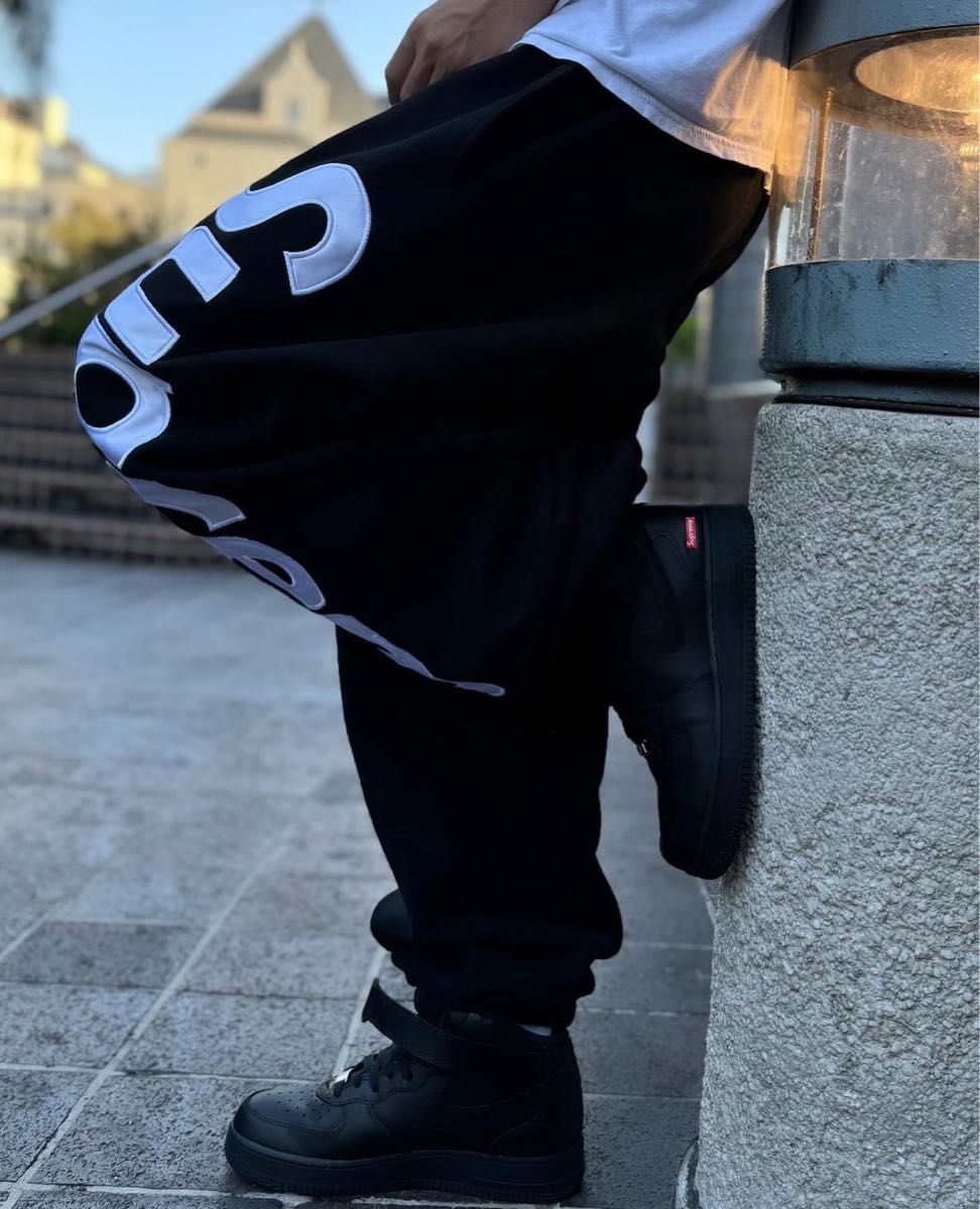 Supreme Satin Appliqu Sweatpant シュプリーム サテン Supreme Satin Appliqu Sweatpant シュプリーム サテン