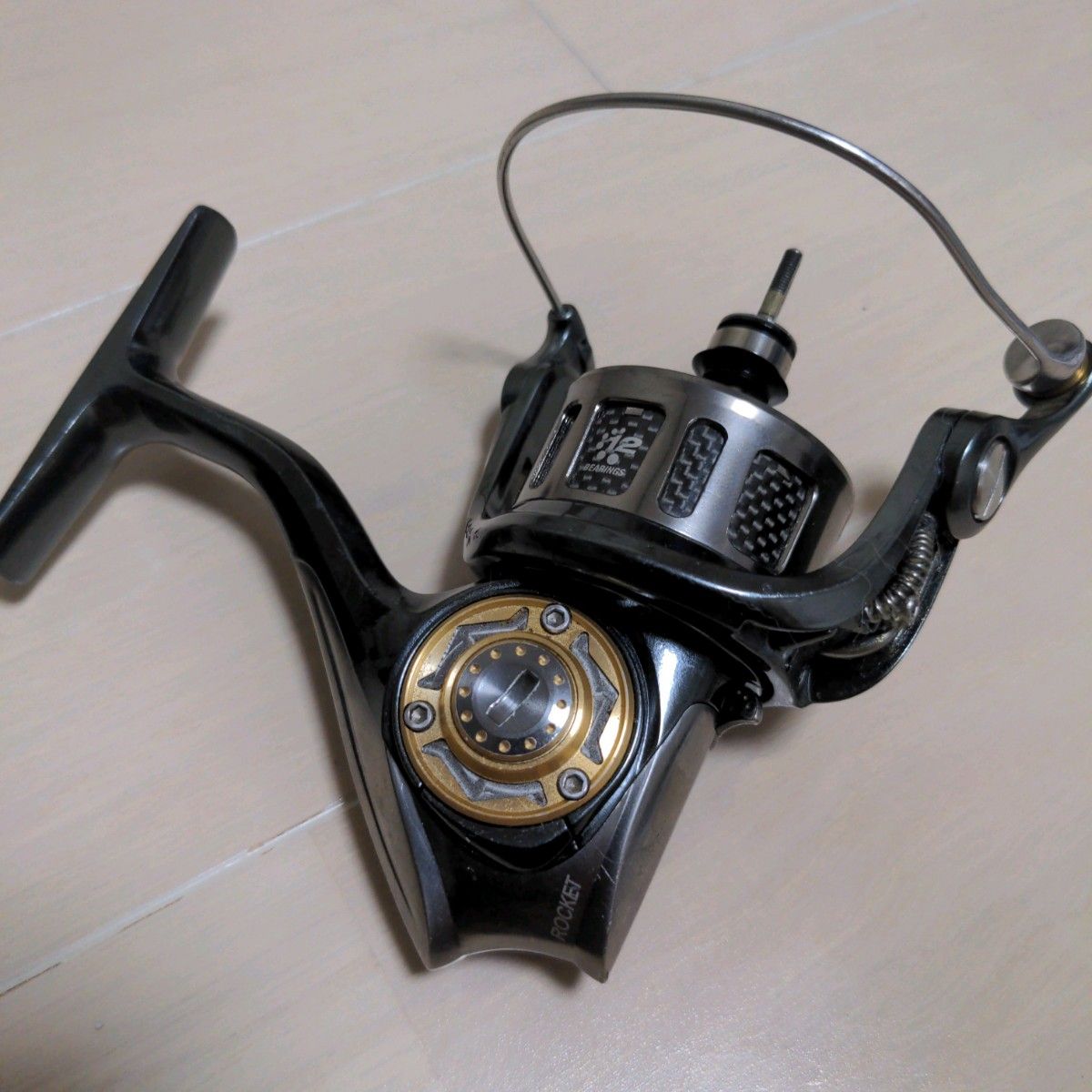 ジャンク アブガルシア レボ ロケット 2500S ボディ本体 ジャンク アブガルシア レボ ロケット 2500S ボディ本体