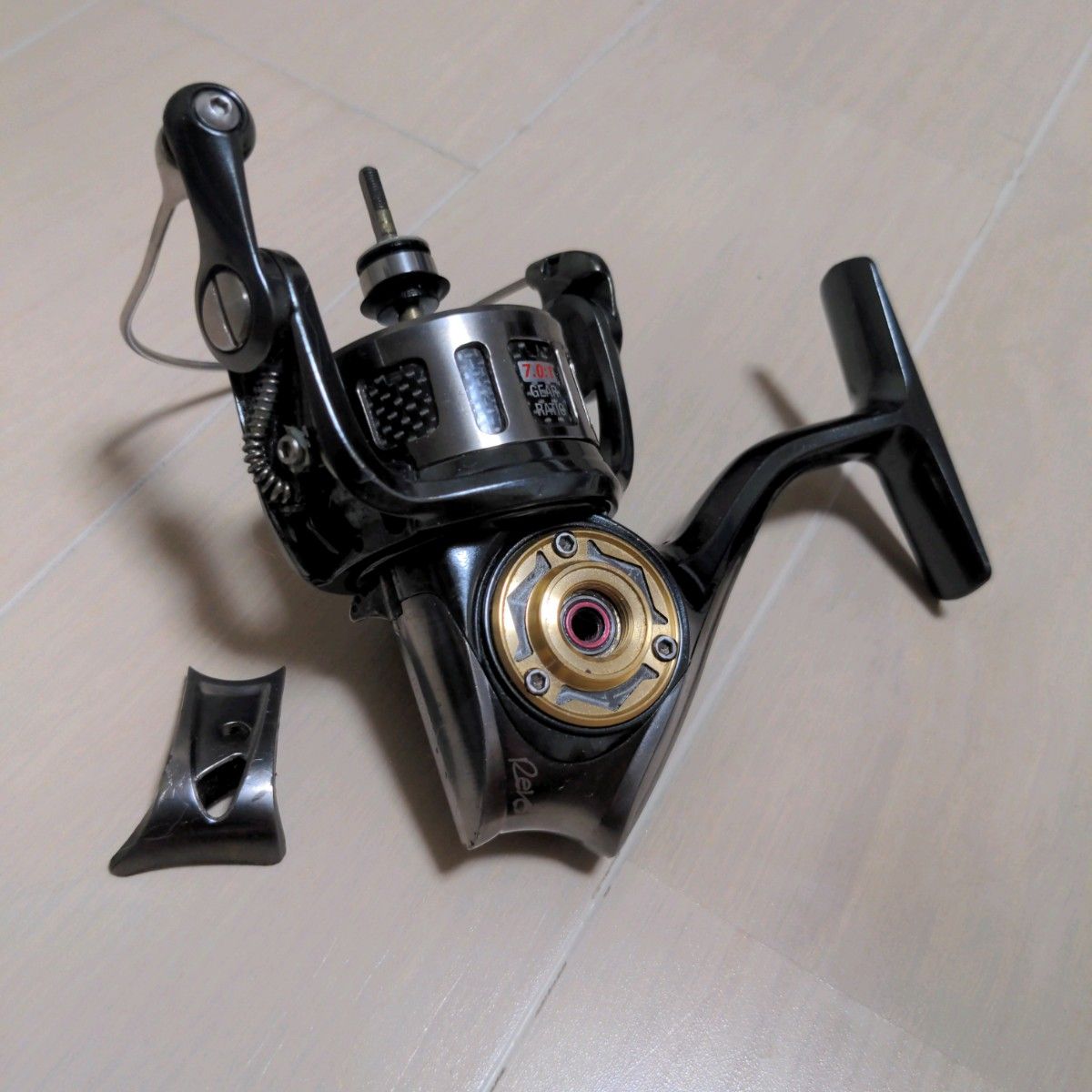 ジャンク アブガルシア レボ ロケット 2500S ボディ本体 ジャンク アブガルシア レボ ロケット 2500S ボディ本体