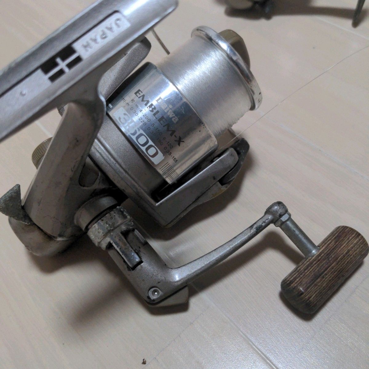 ダイワ エンブレム-Z 2000i エンブレム-X 3500 日本製 JAPAN ダイワ エンブレム-Z 2000i エンブレム-X 3500 日本製 JAPAN