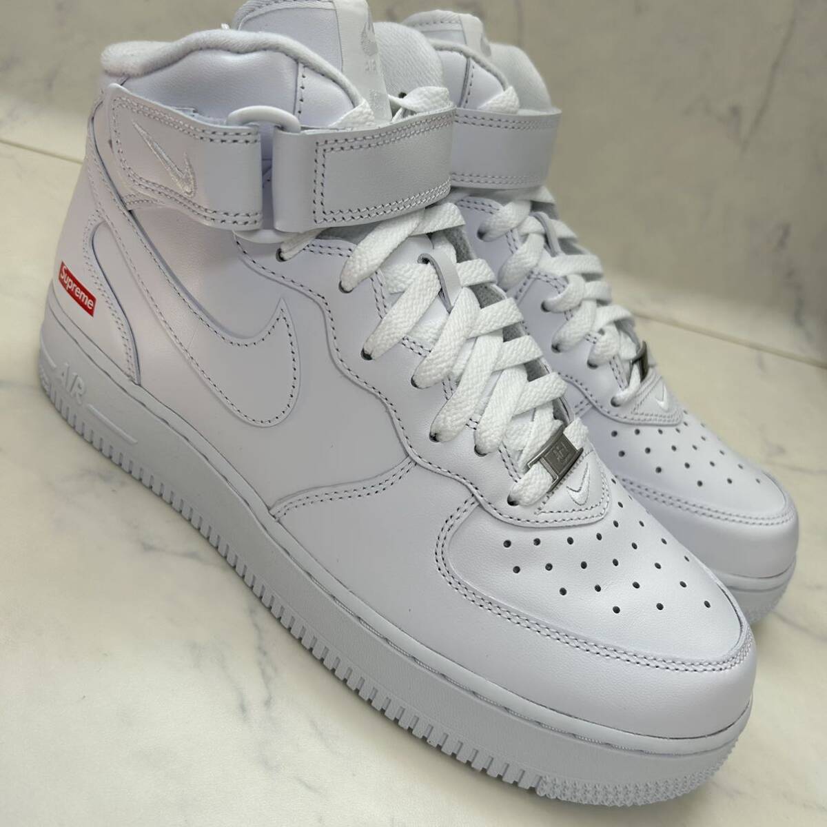 送料無料 26CM Supreme Nike Air Force 1 Mid WHITE 送料無料 26CM Supreme Nike Air Force 1 Mid WHITE