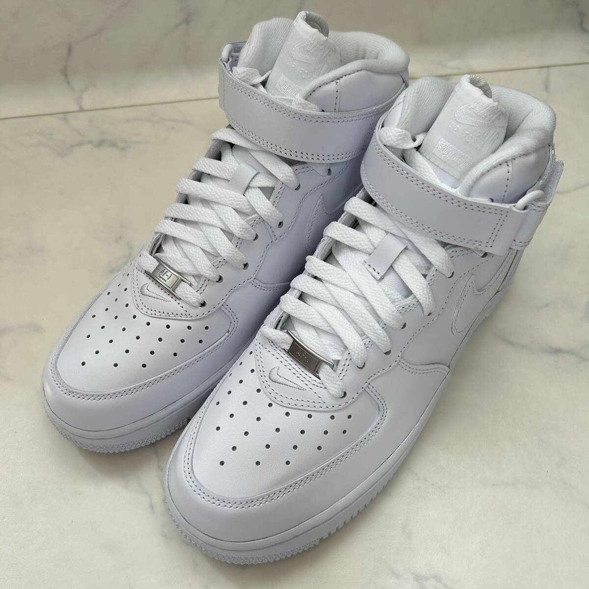 送料無料 26CM Supreme Nike Air Force 1 Mid WHITE 送料無料 26CM Supreme Nike Air Force 1 Mid WHITE