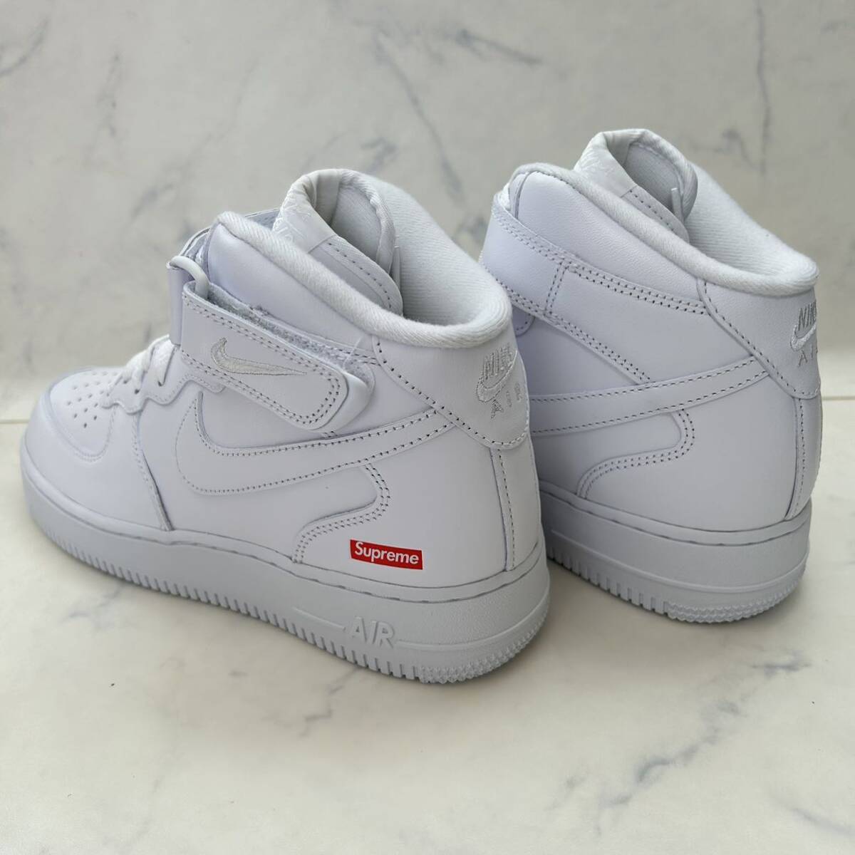 送料無料 26CM Supreme Nike Air Force 1 Mid WHITE 送料無料 26CM Supreme Nike Air Force 1 Mid WHITE