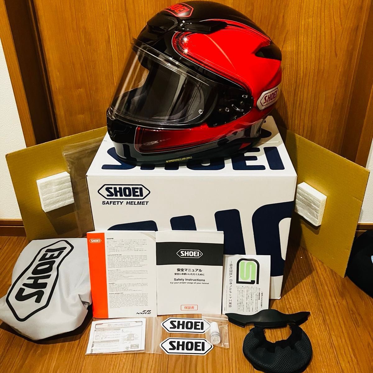値下げ ほぼ未使用 SHOEI Z-8 SHEEN Mサイズ 2024年7月購入 外箱 値下げ ほぼ未使用 SHOEI Z-8 SHEEN Mサイズ 2024年7月購入 外箱