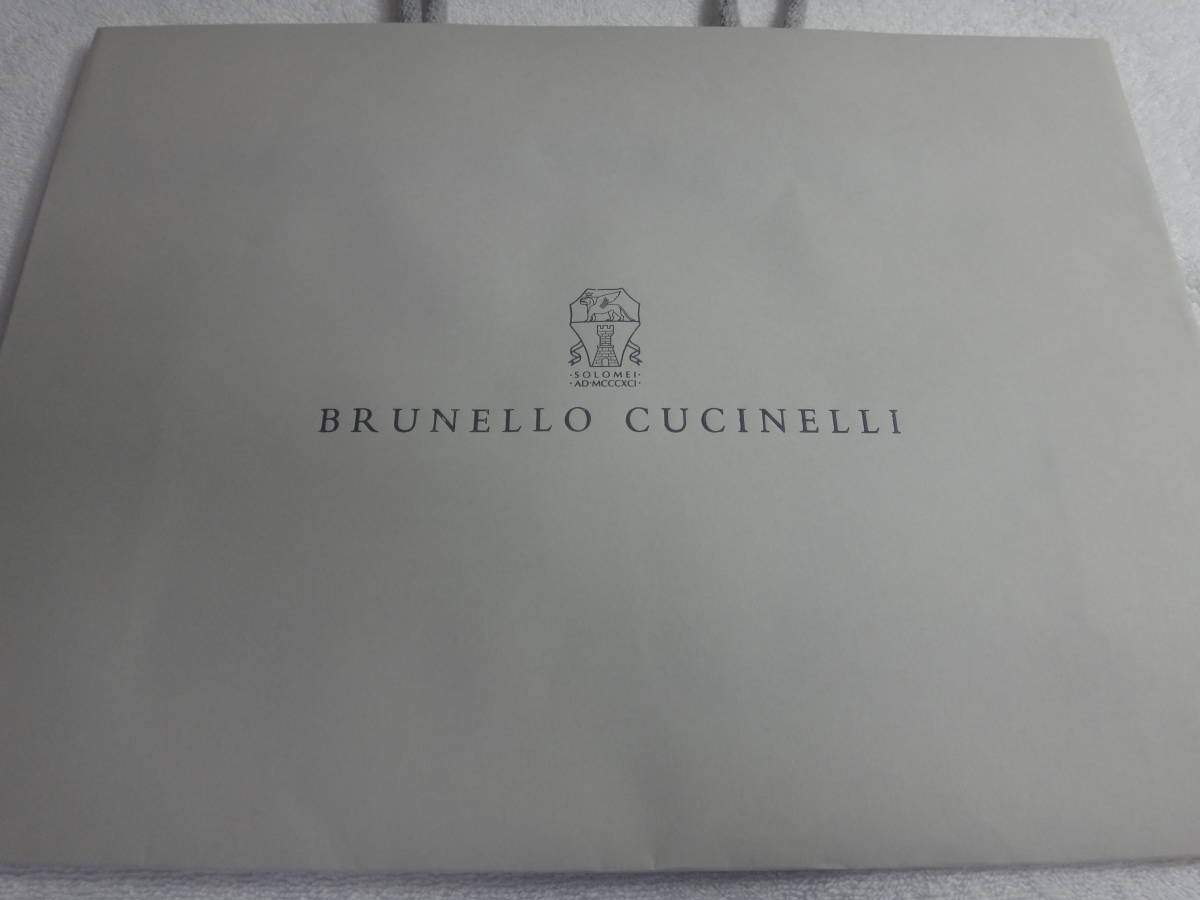 未使用新品　BRUNELLO CUCINELLI ブルネロクチネリ紙袋　　1枚(小サイズ)2019年9月11日入手_画像2