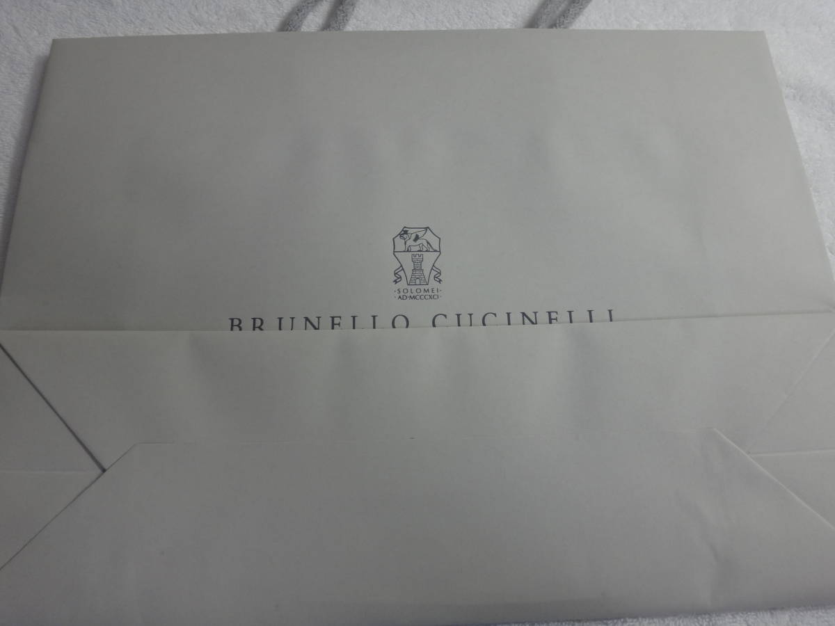 未使用新品　BRUNELLO CUCINELLI ブルネロクチネリ紙袋　　1枚(小サイズ)2019年9月11日入手_画像3