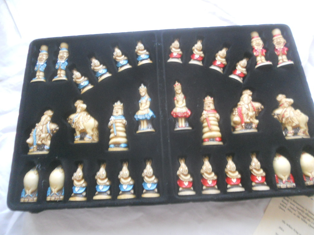AliceinWonderland*SAC фирма камень resin Alice шахматы пешка * не использовался * Англия покупка, редкий редкость 