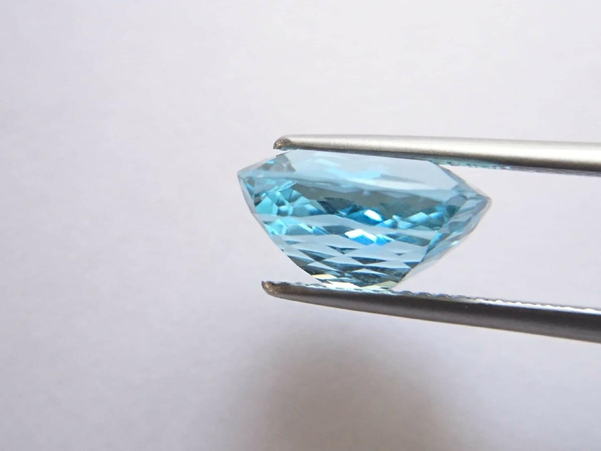 *K&Y jewelry atelier * new goods *. another document * natural aquamarine loose 5.528ct.( Brazil production )