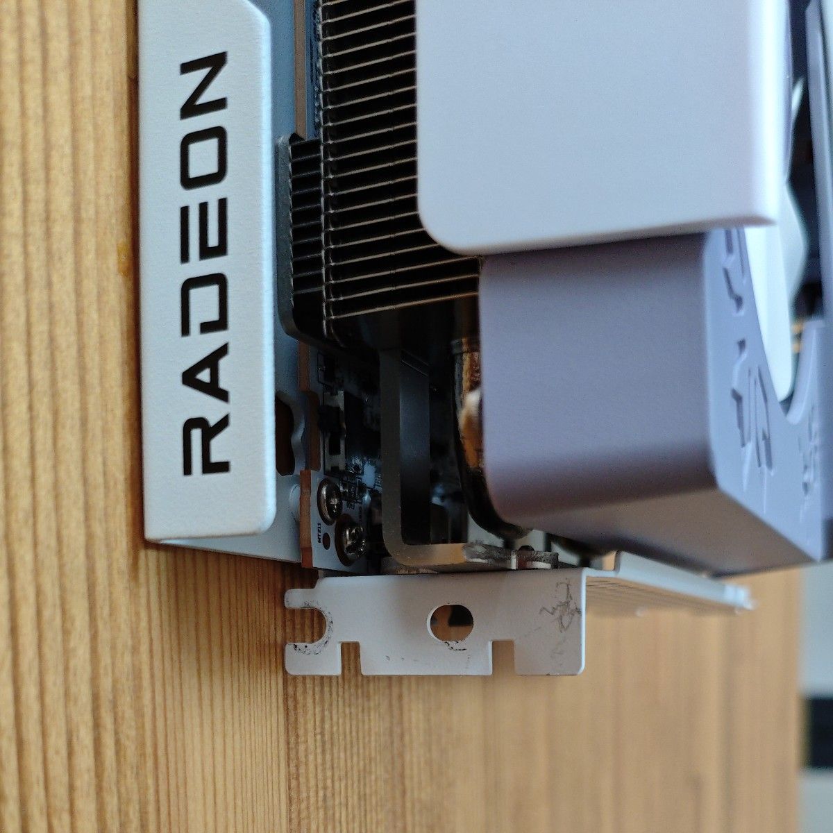 Yeston Radeon RX 7800 XT Sakura 櫻瞳花嫁 動作確認済・美品 Yeston Radeon RX 7800 XT Sakura 櫻瞳花嫁 動作確認済・美品