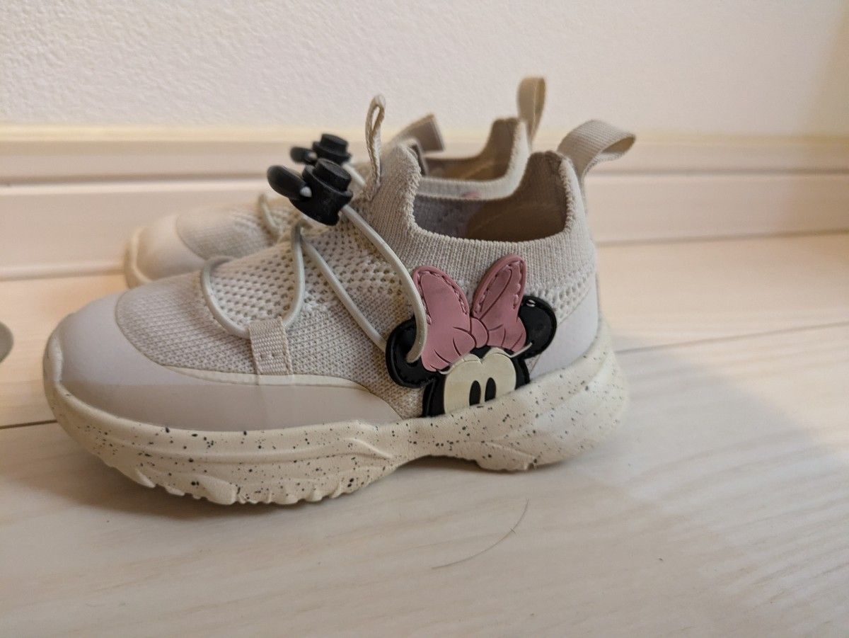 ZARA キッズ ベビー スニーカー 靴 ミニーちゃん ディズニー 22 ZARA キッズ ベビー スニーカー 靴 ミニーちゃん ディズニー 22