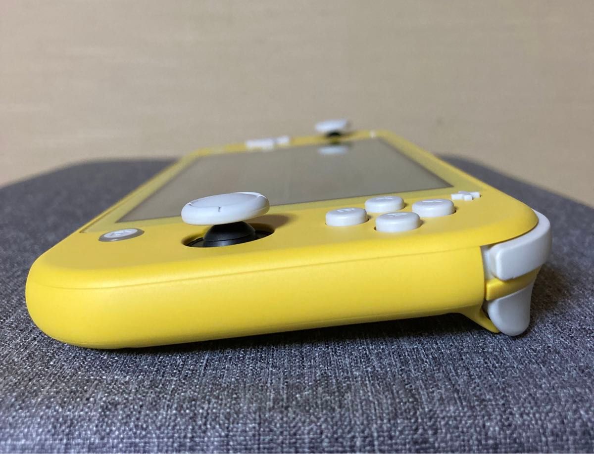 Nintendo Switch Lite 任天堂 イエロー|Yahoo!フリマ(旧PayPay Nintendo Switch Lite 任天堂 イエロー|Yahoo!フリマ(旧PayPay