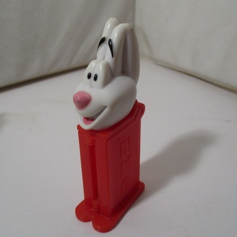 PEZ General Mills Trix Rabbit 2001 Kf941の画像1