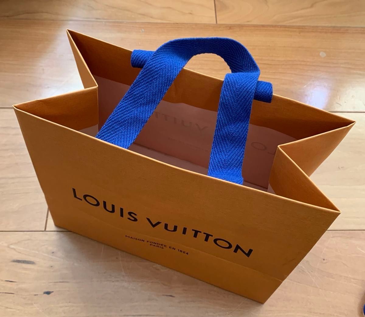 LOUIS VUITTON ギフトボックス 箱 紙袋 ショップ袋 オレンジ LOUIS VUITTON ギフトボックス 箱 紙袋 ショップ袋 オレンジ