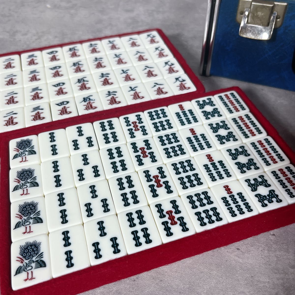 良品 希少 キングバード 麻雀牌 背青 クラウン牌 麻雀セット 良品 希少 キングバード 麻雀牌 背青 クラウン牌 麻雀セット