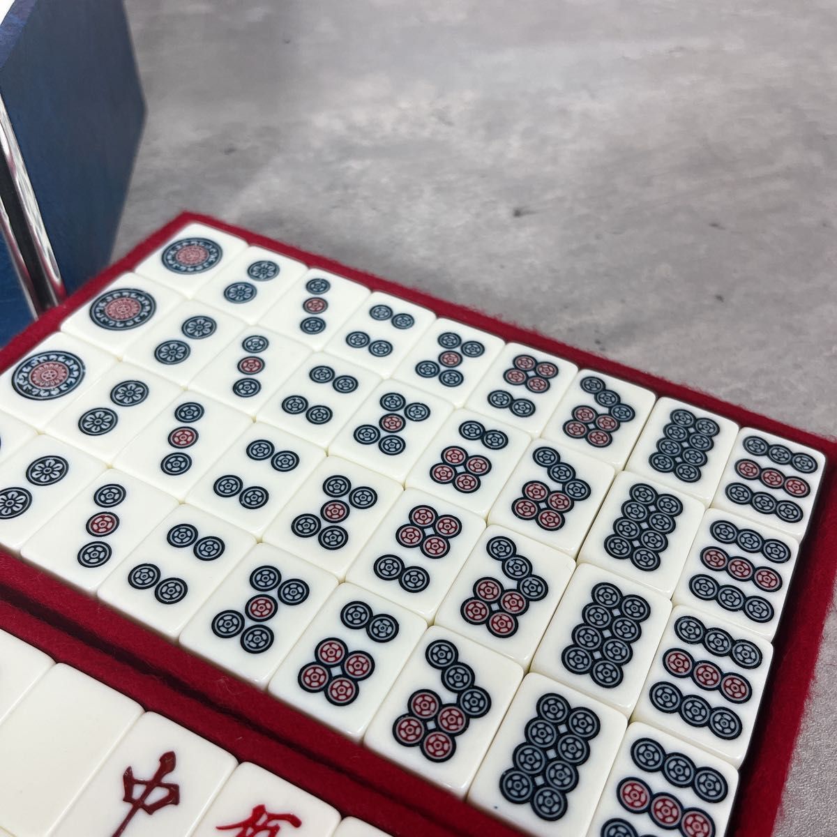 良品 希少 キングバード 麻雀牌 背青 クラウン牌 麻雀セット 良品 希少 キングバード 麻雀牌 背青 クラウン牌 麻雀セット