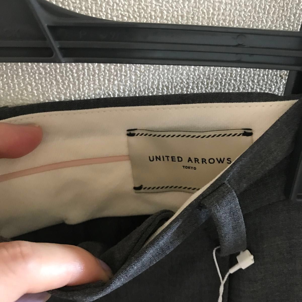 新品 未使用 ユナイテッドアローズ タックワイドパンツ 新品 未使用 ユナイテッドアローズ タックワイドパンツ