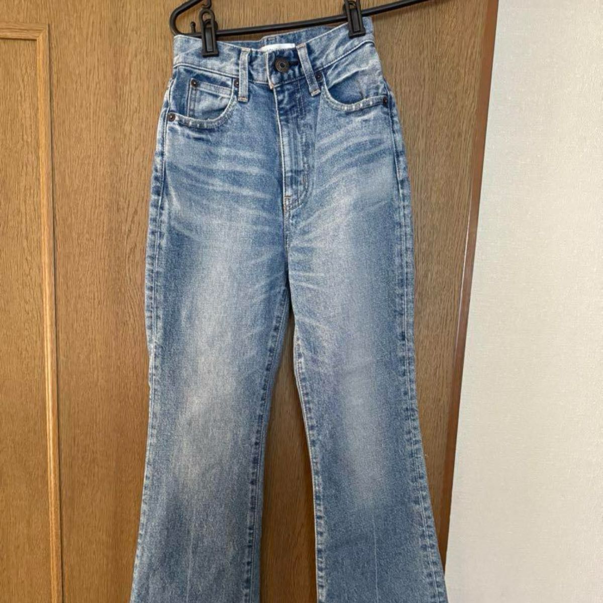 美品【MOUSSY】 MVS FLARE 22 フレア デニム ジーンズ|Yahoo 美品【MOUSSY】 MVS FLARE 22 フレア デニム ジーンズ|Yahoo