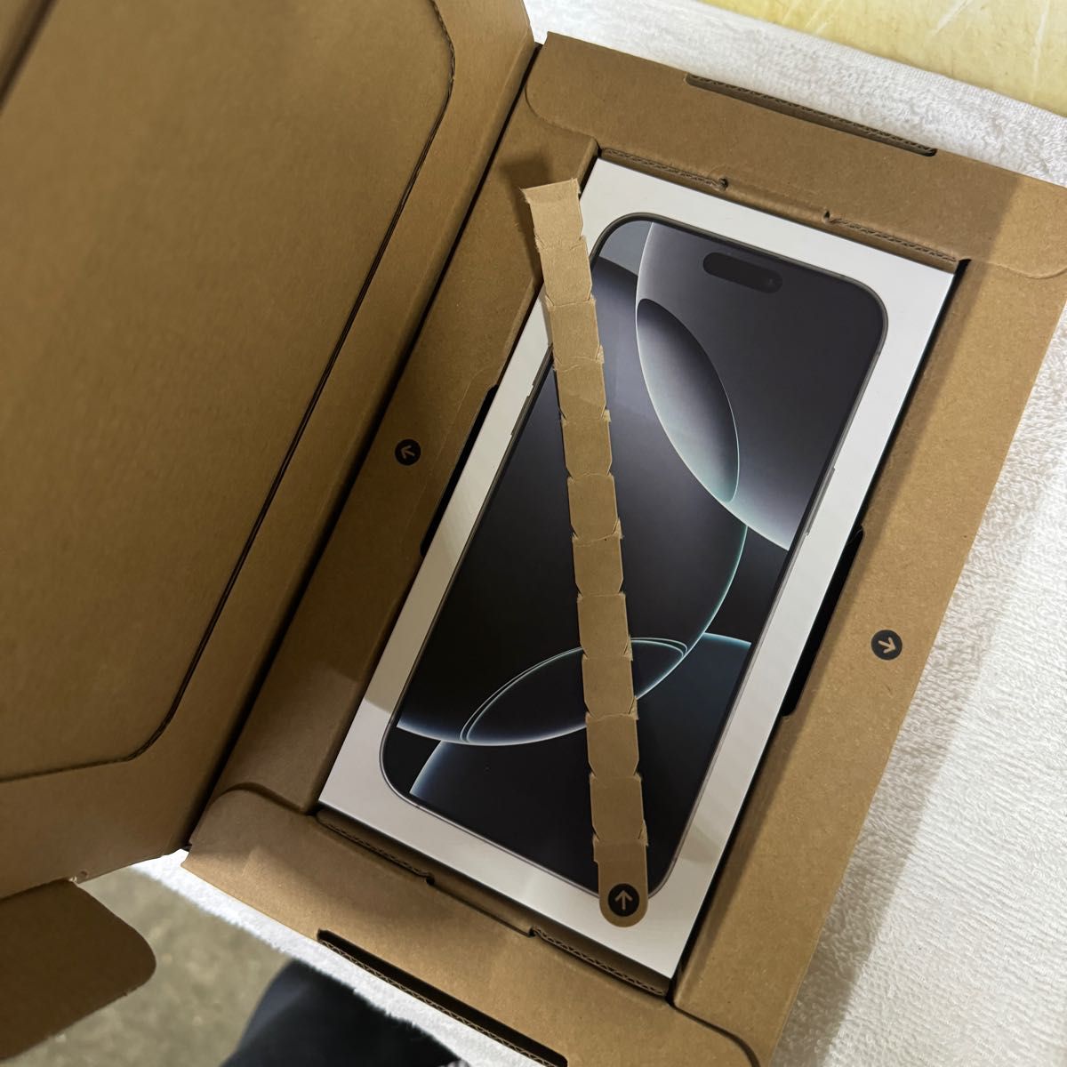 iPhone 16 Pro Max White Titanium 256GB SIMフリー|Yahoo iPhone 16 Pro Max White Titanium 256GB SIMフリー|Yahoo
