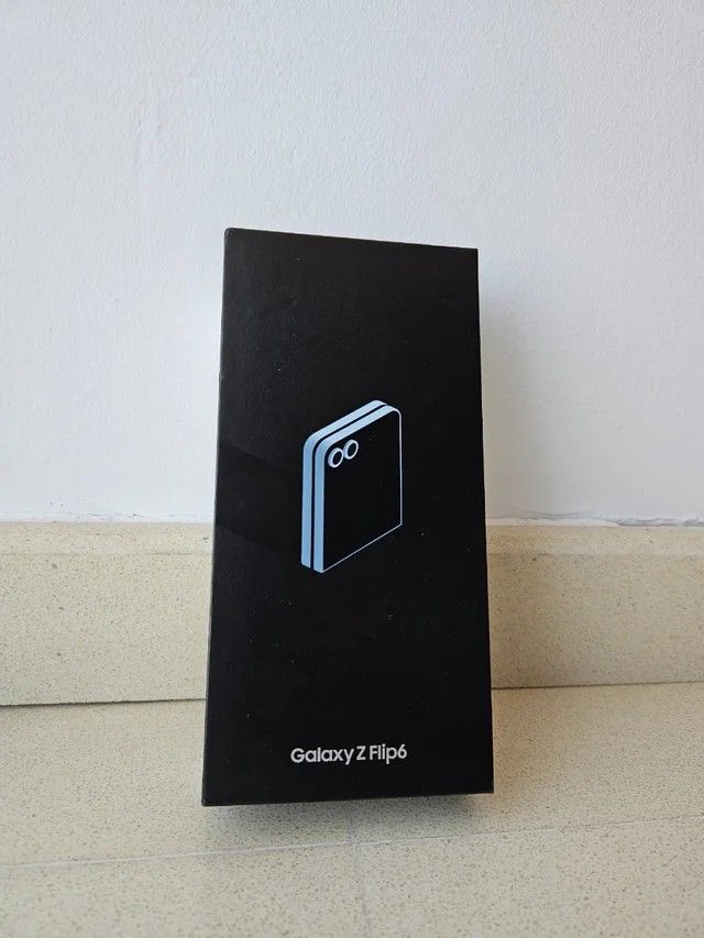 新品未開封】Galaxy Z Flip6 F7410 12GB/256GB ブルー 新品未開封】Galaxy Z Flip6 F7410 12GB/256GB ブルー