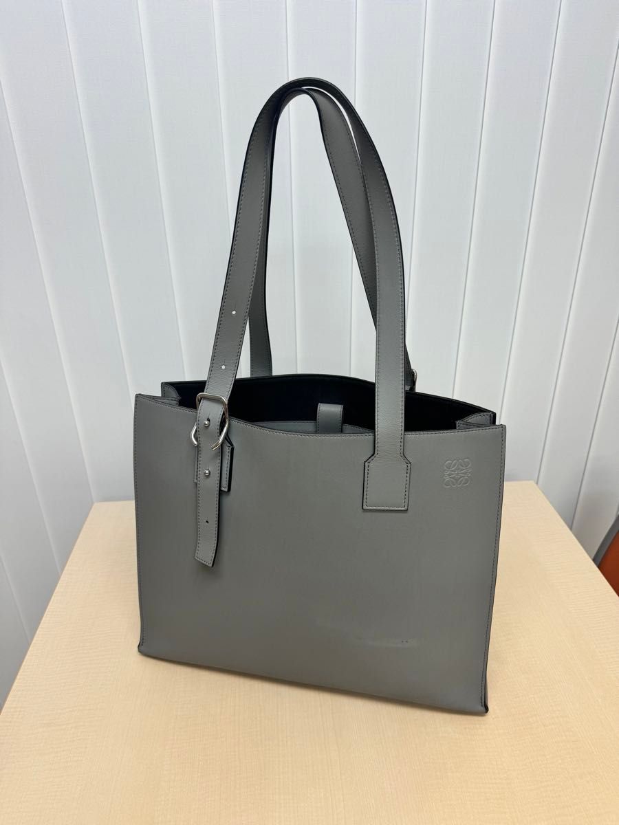 LOEWE ロエベ バックルホリゾンタル トート (クラシックカーフ LOEWE ロエベ バックルホリゾンタル トート (クラシックカーフ