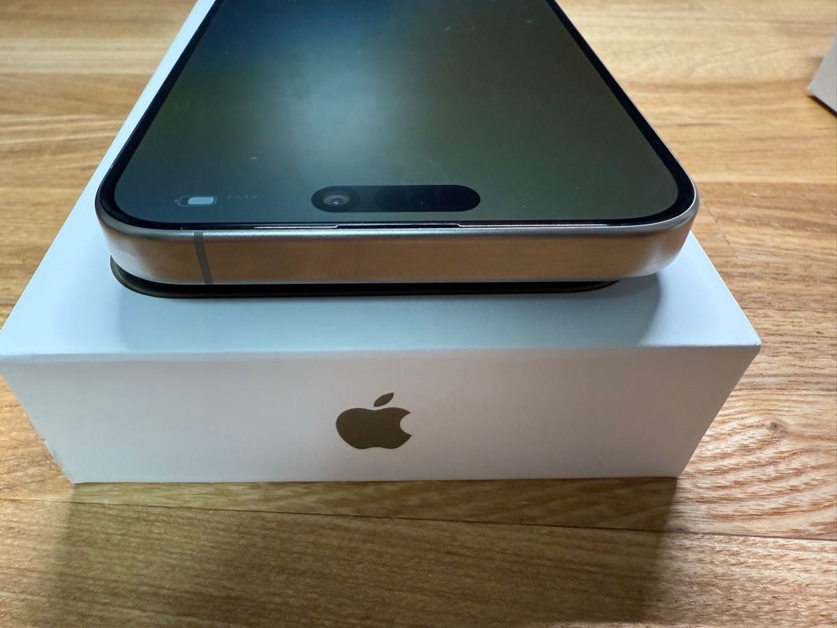 Apple iPhone 15 Pro Max SIMフリー 512GB ナチュラルチタニウム Apple iPhone 15 Pro Max SIMフリー 512GB ナチュラルチタニウム