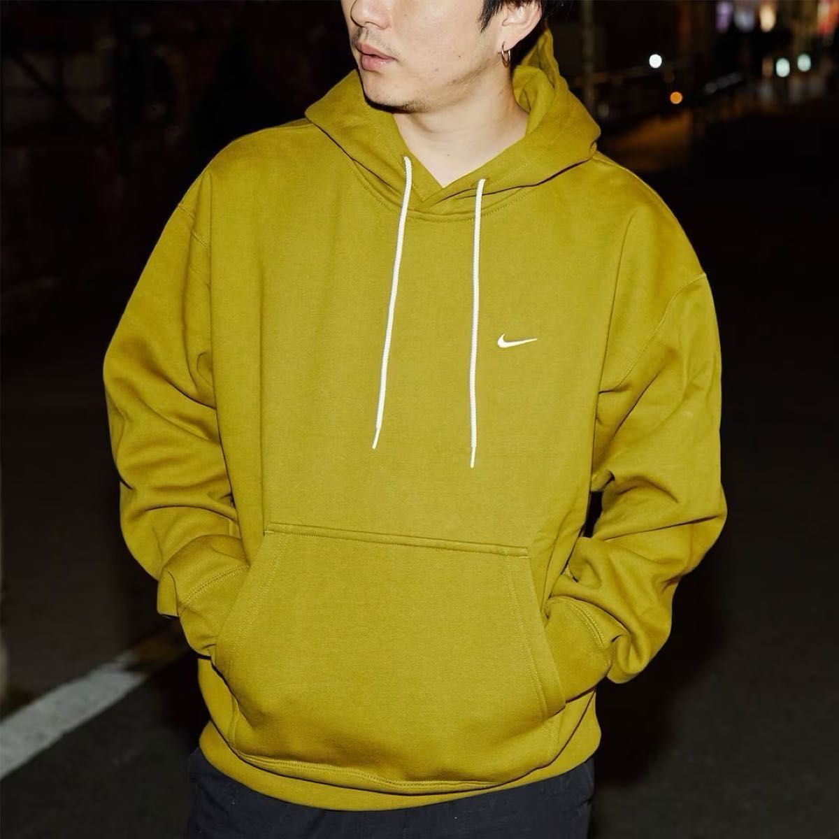 ナイキ NIKE ラボ ソロスウォッシュ スウェットパーカー 新品 M ナイキ NIKE ラボ ソロスウォッシュ スウェットパーカー 新品 M