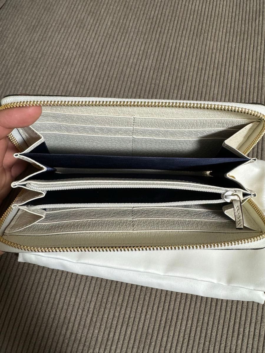 グッチ gucci GUCCI 長財布 ラウンドファスナー レザー 白 グッチ gucci GUCCI 長財布 ラウンドファスナー レザー 白