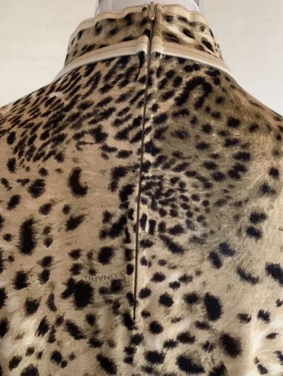 超美品レオナールLEONARD定番シルクウールハイネックトップス 超美品レオナールLEONARD定番シルクウールハイネックトップス