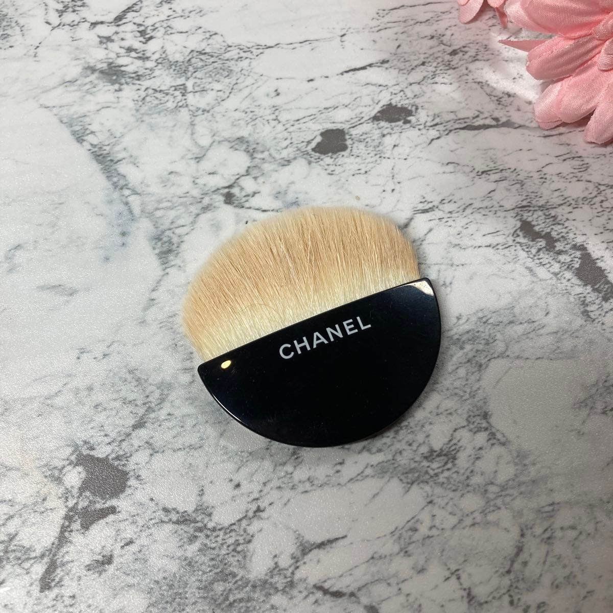 CHANEL/フェイスパウダー】シャネルプードゥルルミエール40 CHANEL/フェイスパウダー】シャネルプードゥルルミエール40