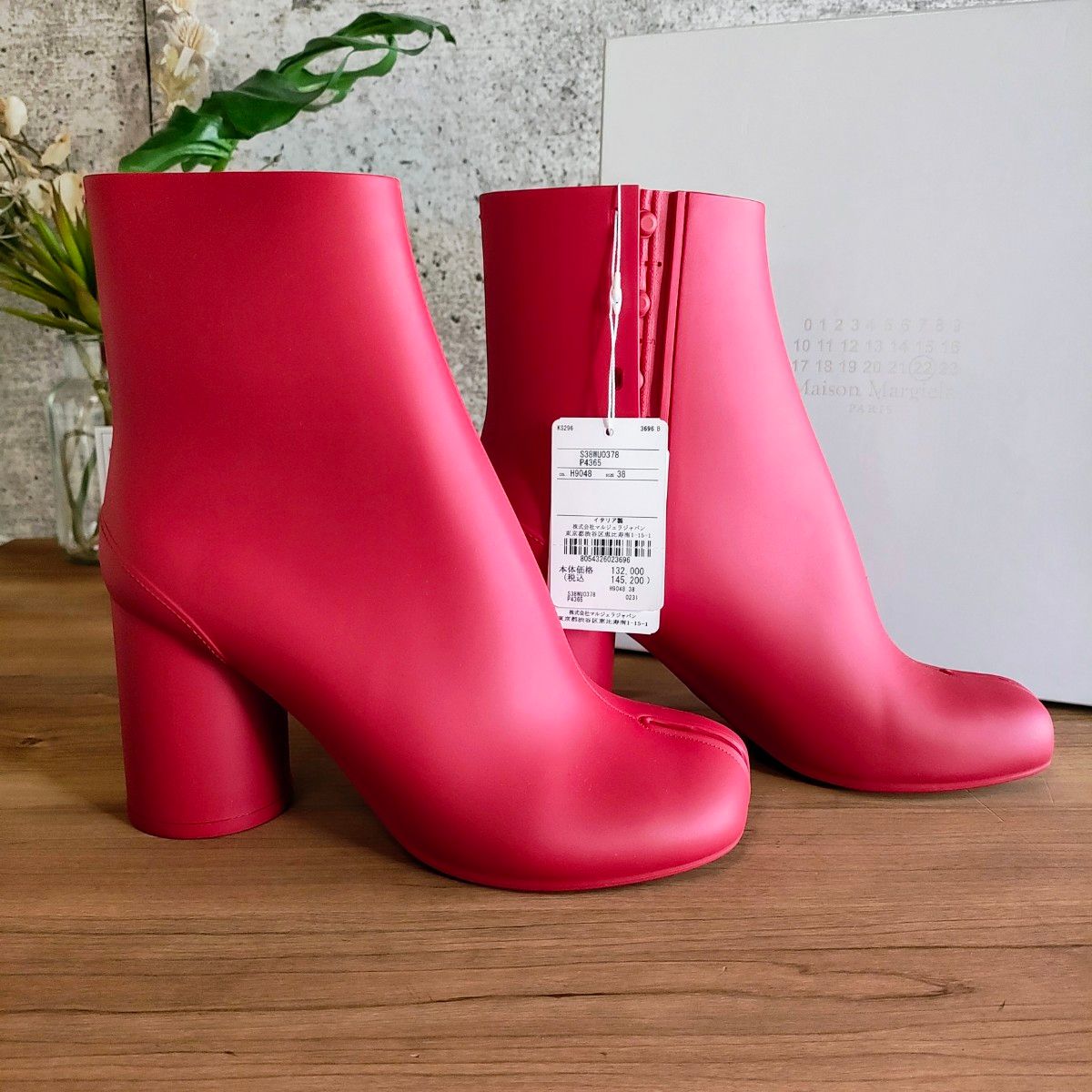 新品 Maison Margiela マルジェラ TABI タビ ラバー ショート 新品 Maison Margiela マルジェラ TABI タビ ラバー ショート