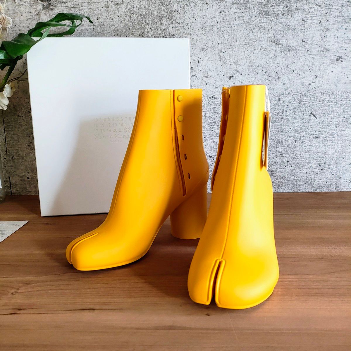 新品 Maison Margiela マルジェラ TABI タビ ラバー ショート 新品 Maison Margiela マルジェラ TABI タビ ラバー ショート