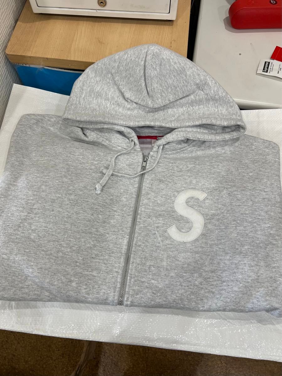 Supreme S Logo Zip Up Hooded Sweatshirt grey|Yahoo!フリマ Supreme S Logo Zip Up Hooded Sweatshirt grey|Yahoo!フリマ