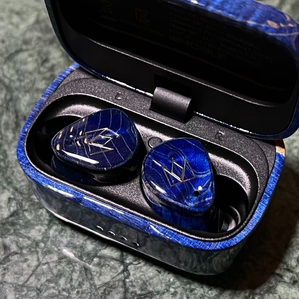 Noble Audio FoKus Prestige TWS 完全ワイヤレスイヤホン Noble Audio FoKus Prestige TWS 完全ワイヤレスイヤホン