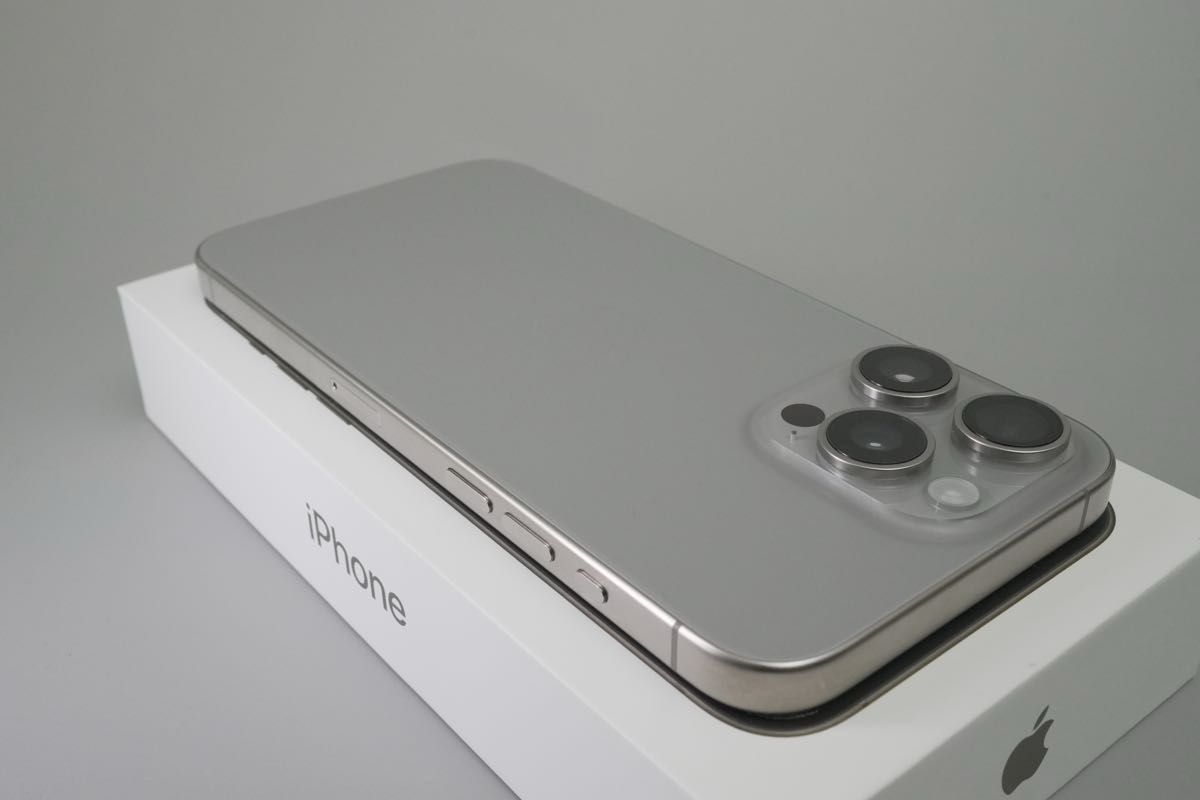 美品 iPhone 15 Pro Max 512GB ナチュラルチタニウム 最短で9月 美品 iPhone 15 Pro Max 512GB ナチュラルチタニウム 最短で9月