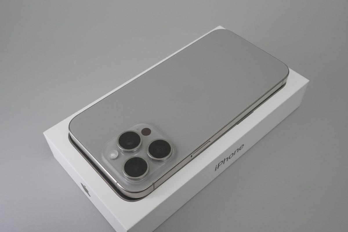 美品 iPhone 15 Pro Max 512GB ナチュラルチタニウム 最短で9月 美品 iPhone 15 Pro Max 512GB ナチュラルチタニウム 最短で9月