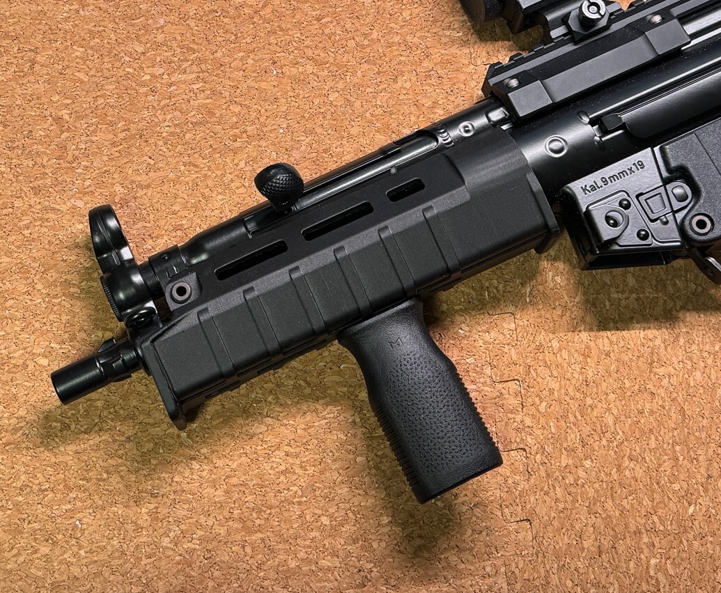 MAGPUL SL スタイル M-LOK ハンドガード BK 次世代 MP5用 MAGPUL SL スタイル M-LOK ハンドガード BK 次世代 MP5用