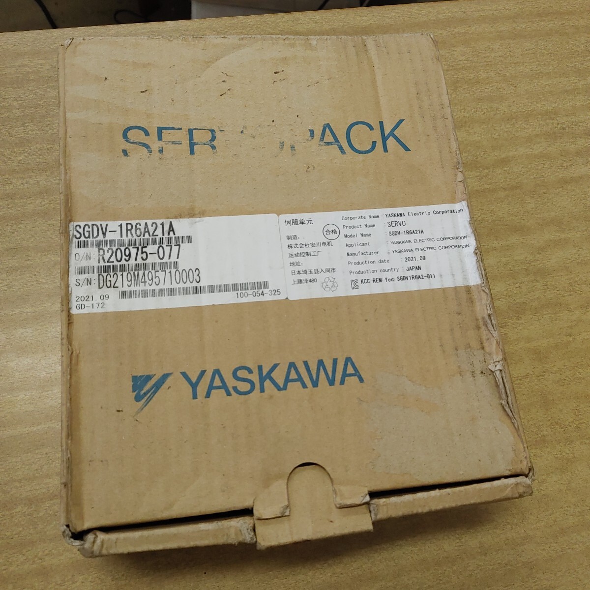 Bibian 比比昂- 使用状況不明YASKAWA 安川電機SGDV-1R6A21A Bibian 比比昂- 使用状況不明YASKAWA 安川電機SGDV-1R6A21A