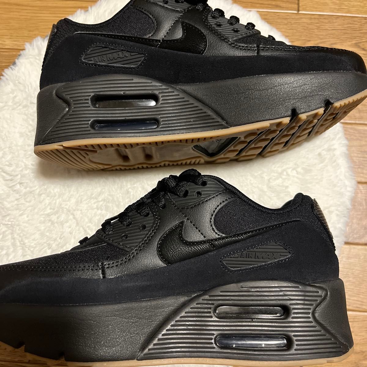 NIKE AIR MAX 90 LV8 ナイキ エアマックス レディース NIKE AIR MAX 90 LV8 ナイキ エアマックス レディース