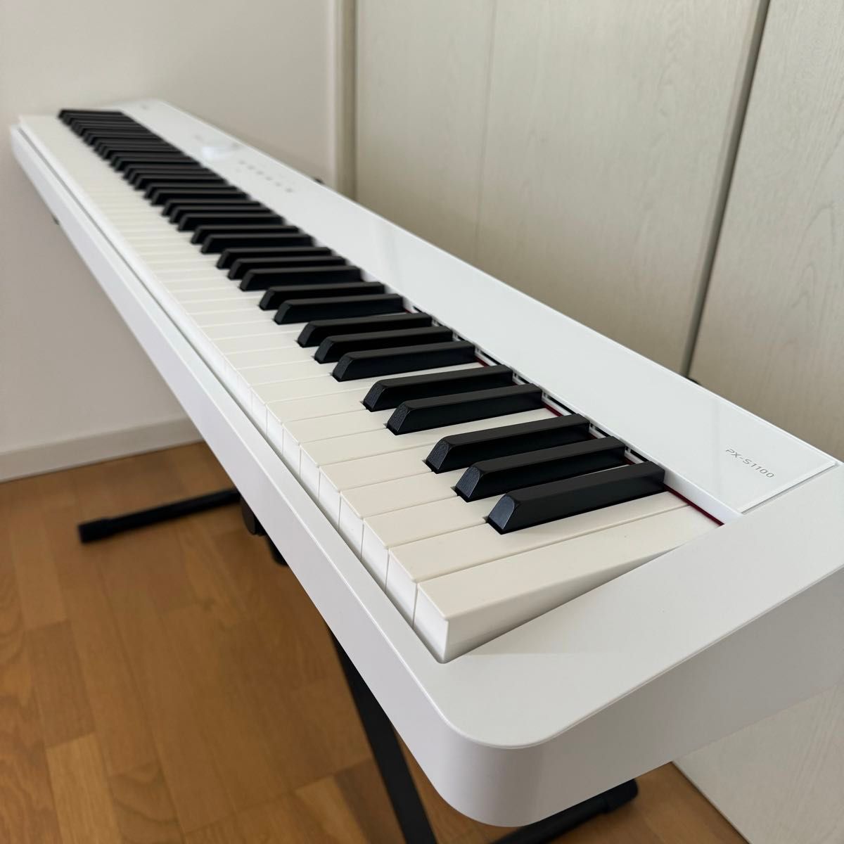 美品 2024年 カシオ CASIO 電子ピアノ Privia PX-S1100WE 88鍵 美品 2024年 カシオ CASIO 電子ピアノ Privia PX-S1100WE 88鍵