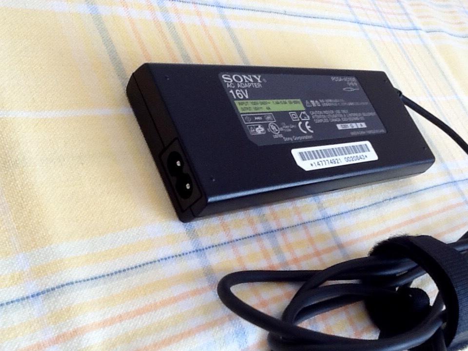 送料無料　美品【ソニー SONY VAIO】純正　ACアダプター　PCGA-AC16V6 ★ パソコン PC AC ADAPTER_画像5