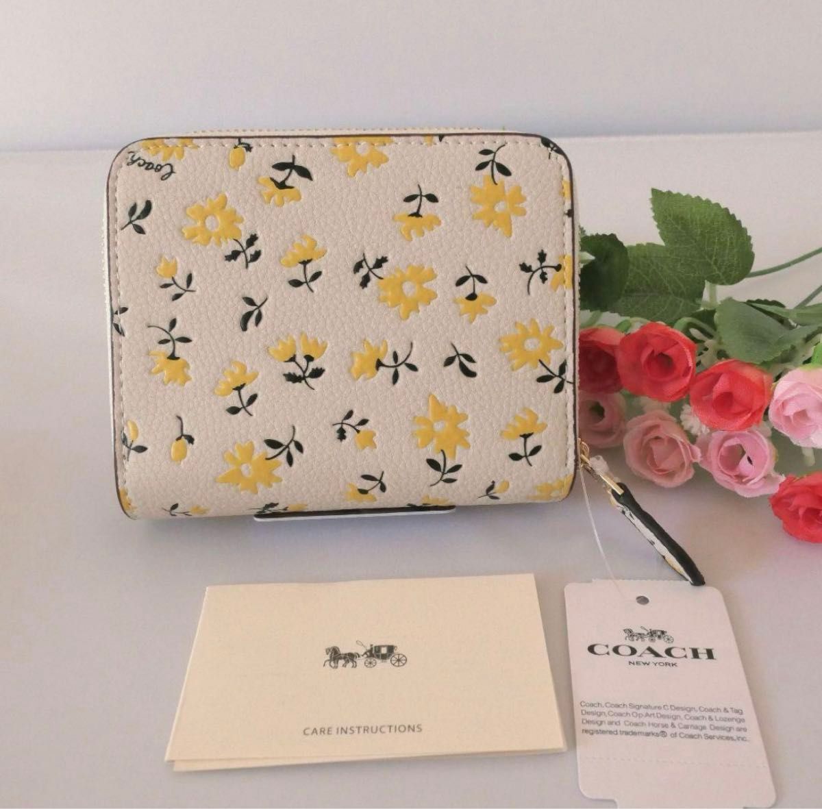 coach 折財布 プレゼント レディース 敬老のビルフォールド coach 折財布 プレゼント レディース 敬老のビルフォールド