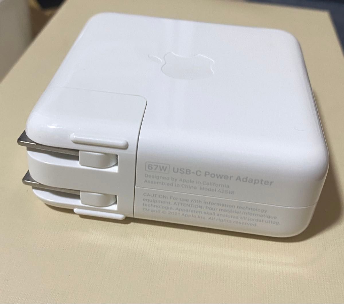 Apple純正USB-C電源アダプター 67W USB-CタイプMac Book Pro充電 Apple純正USB-C電源アダプター 67W USB-CタイプMac Book Pro充電