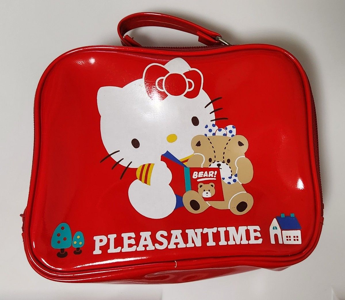 ハローキティ 昭和レトロ エナメルバッグ サンリオ キティ 赤 ハローキティ 昭和レトロ エナメルバッグ サンリオ キティ 赤
