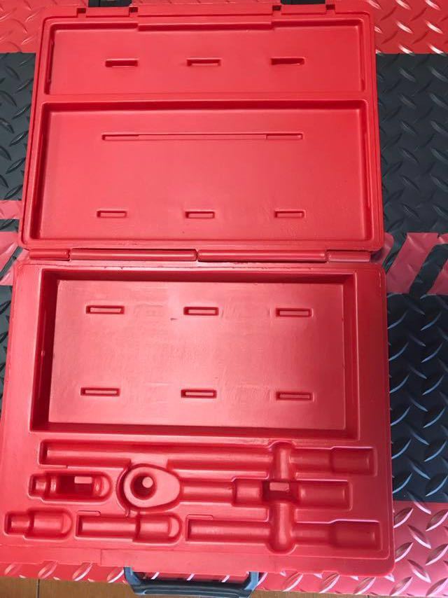 即決 絶版 旧ロゴ スナップオン Snap on 3/8 用 ラチェット ソケット類 収納箱 持ち手付き工具箱_画像4