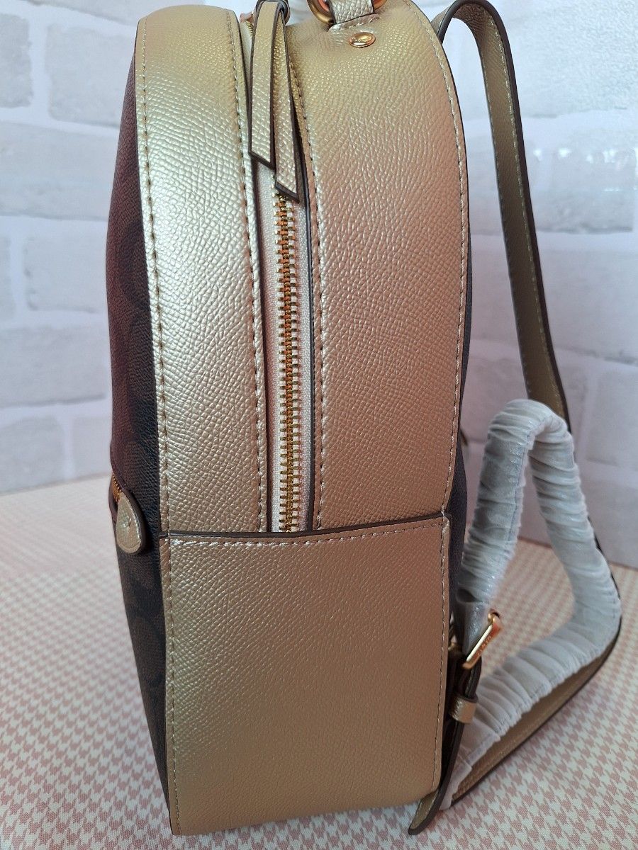 新品】COACH コーチ リュック バックパック シグネチャー 新品】COACH コーチ リュック バックパック シグネチャー
