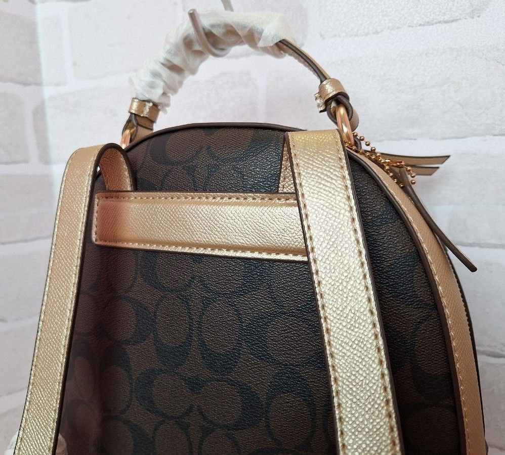 新品】COACH コーチ リュック バックパック シグネチャー 新品】COACH コーチ リュック バックパック シグネチャー