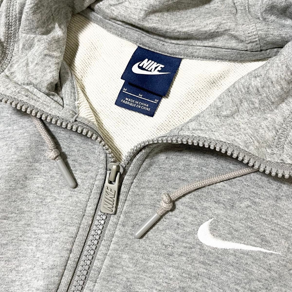 NIKE ナイキ 刺繍ロゴ スウェット ジップアップ パーカー NIKE ナイキ 刺繍ロゴ スウェット ジップアップ パーカー