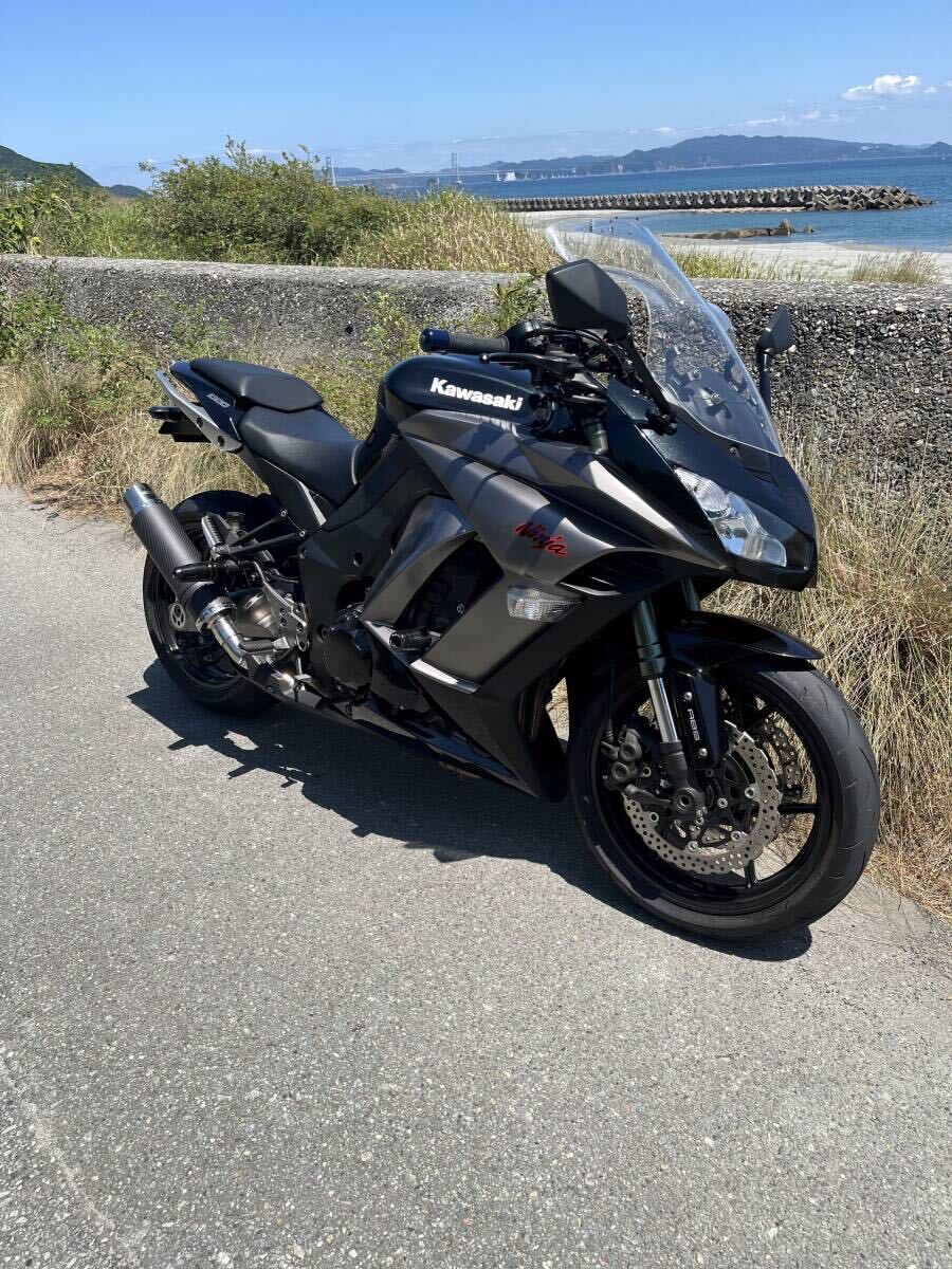 ニンジャ1000 逆車フルパワー ABS付き 情けない 車検タップリ ニンジャ1000 逆車フルパワー ABS付き 情けない 車検タップリ