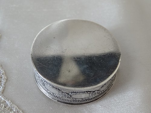 Grace antique France 1900 year about original silver made 800 silver . stamp flower * Galland. box strong &....40g solid silver